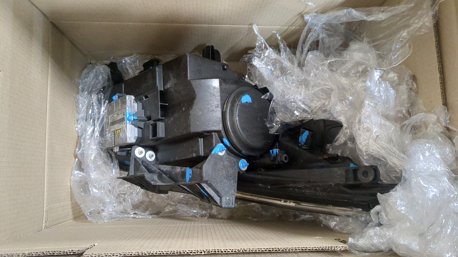 Фара правая