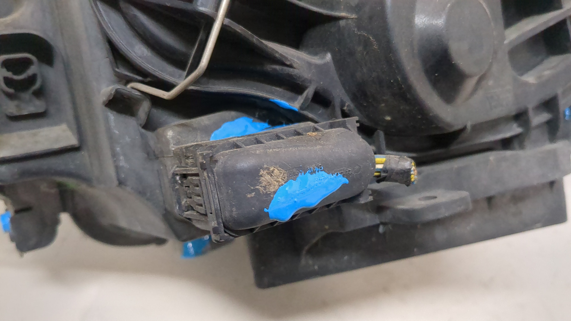 Фара правая