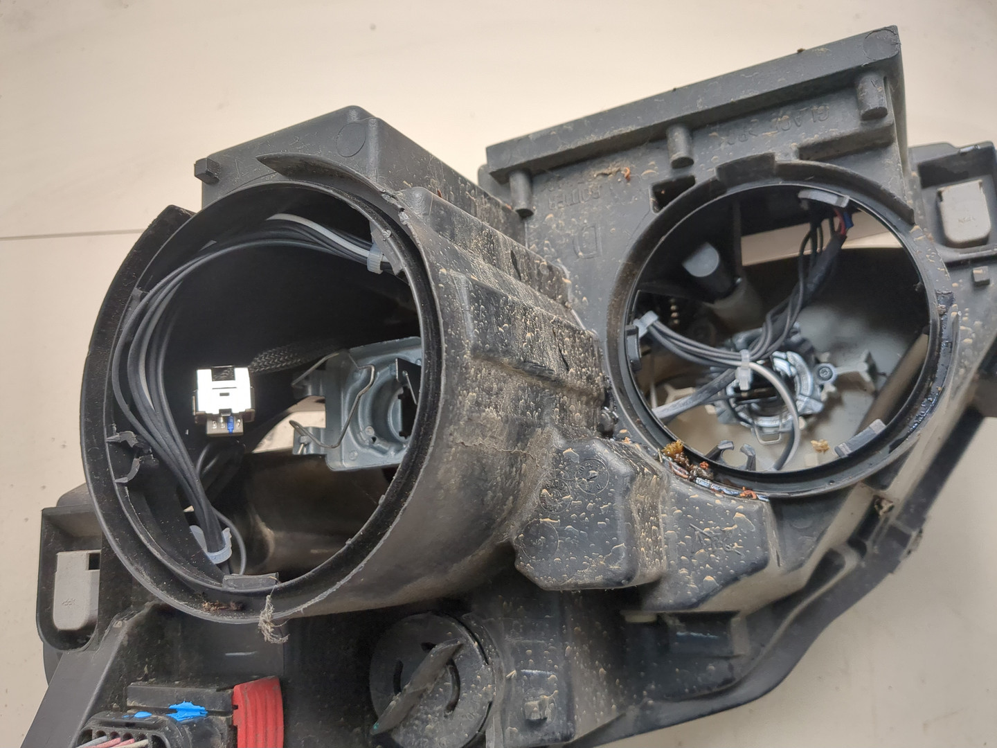 Фара правая