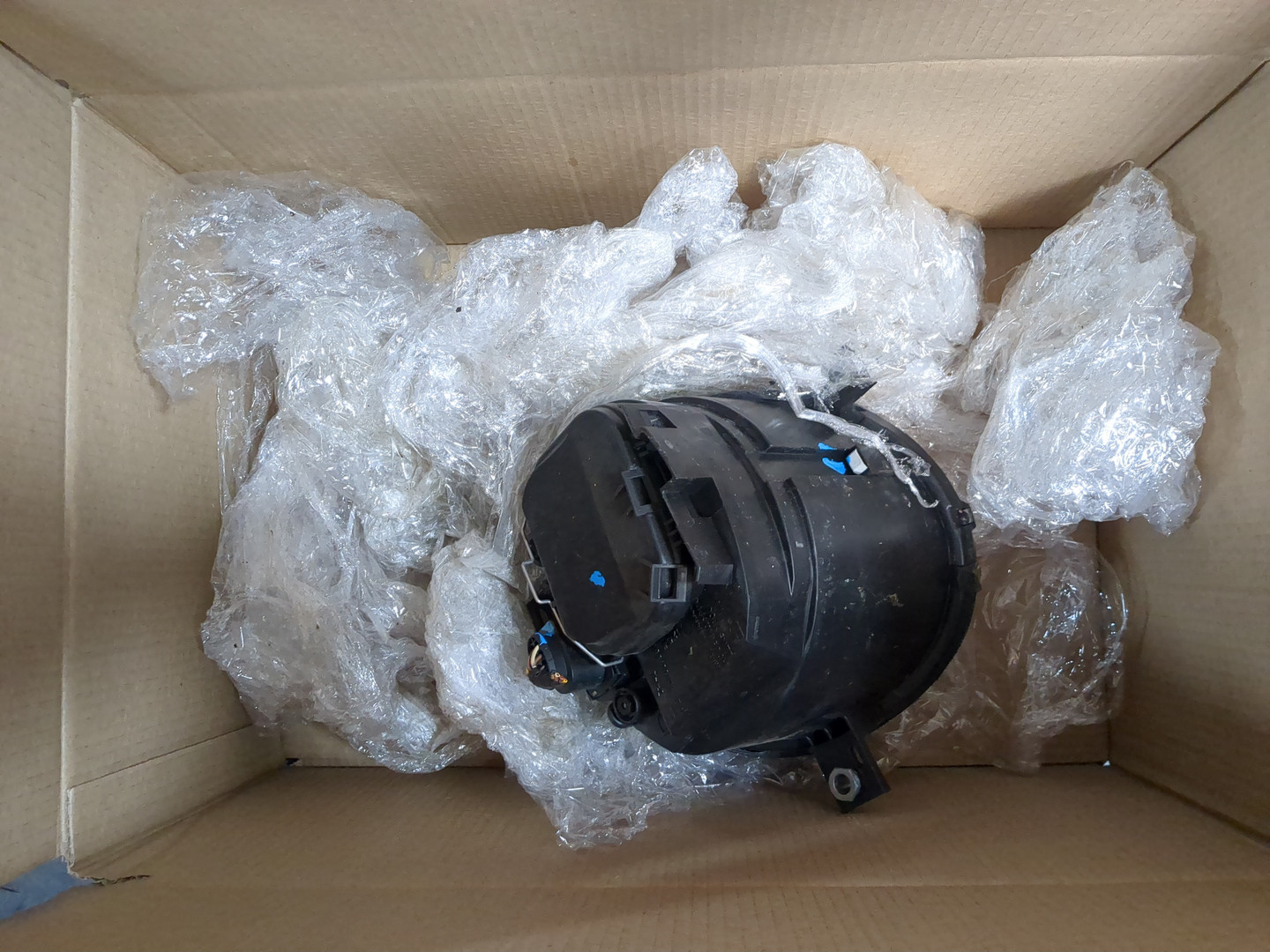 Фара правая