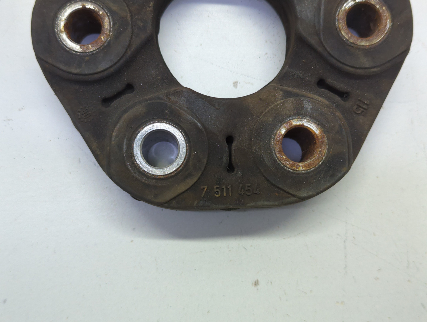 Муфта эластичная карданного вала