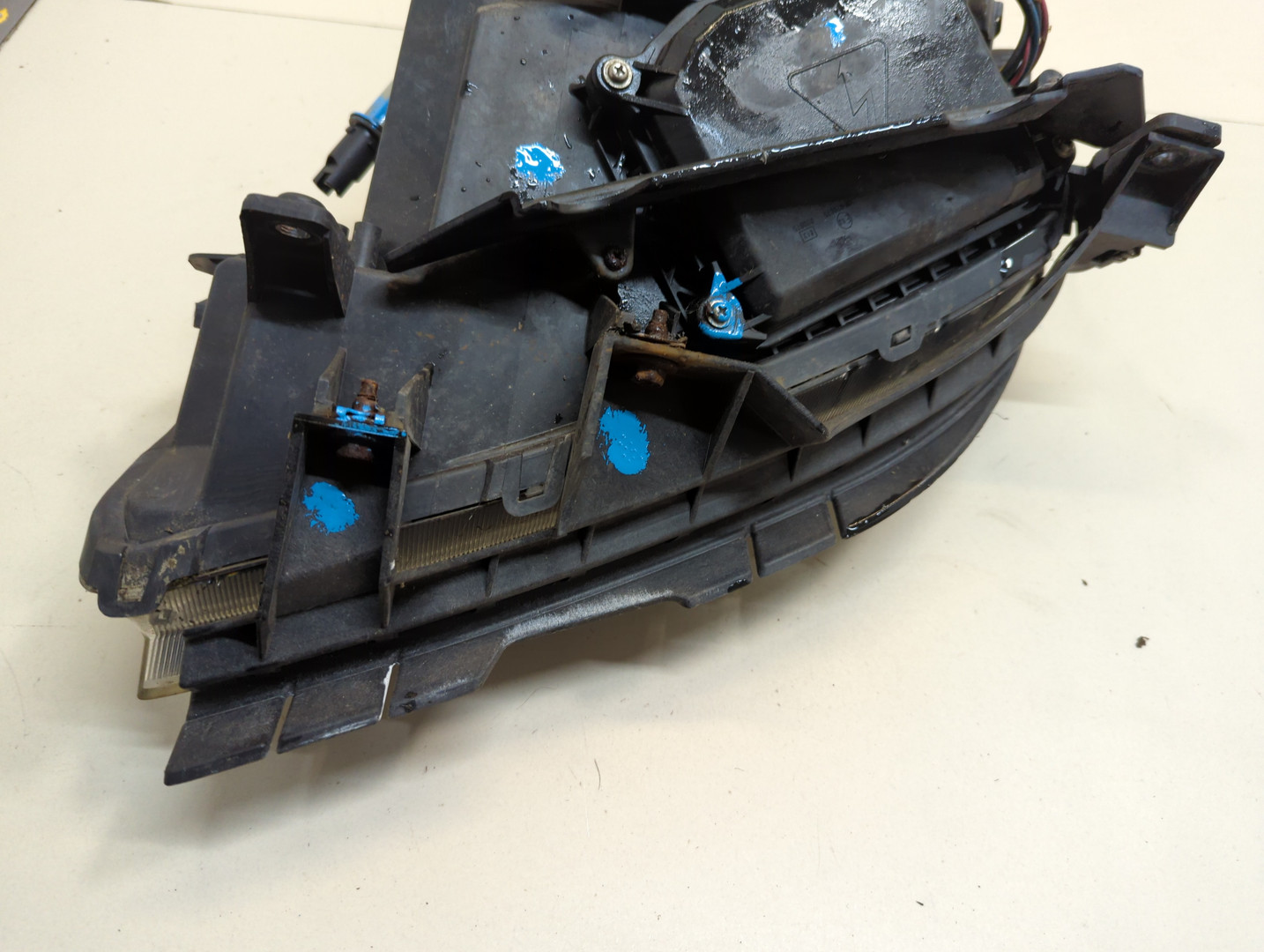 Фара правая