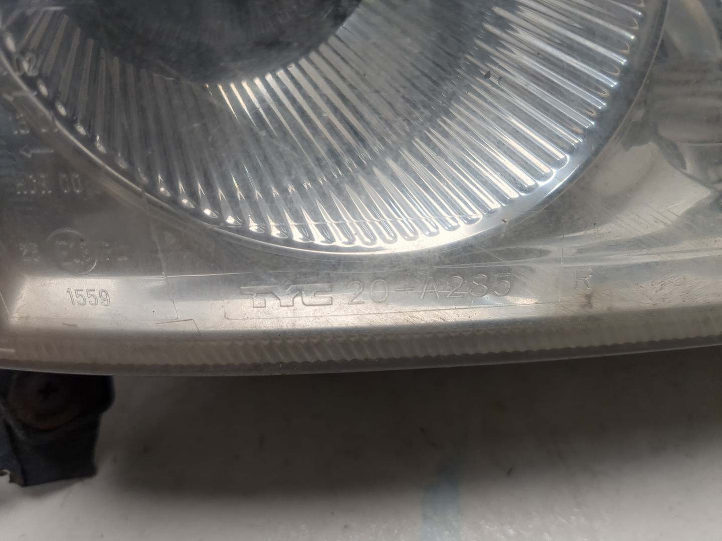 Фара правая