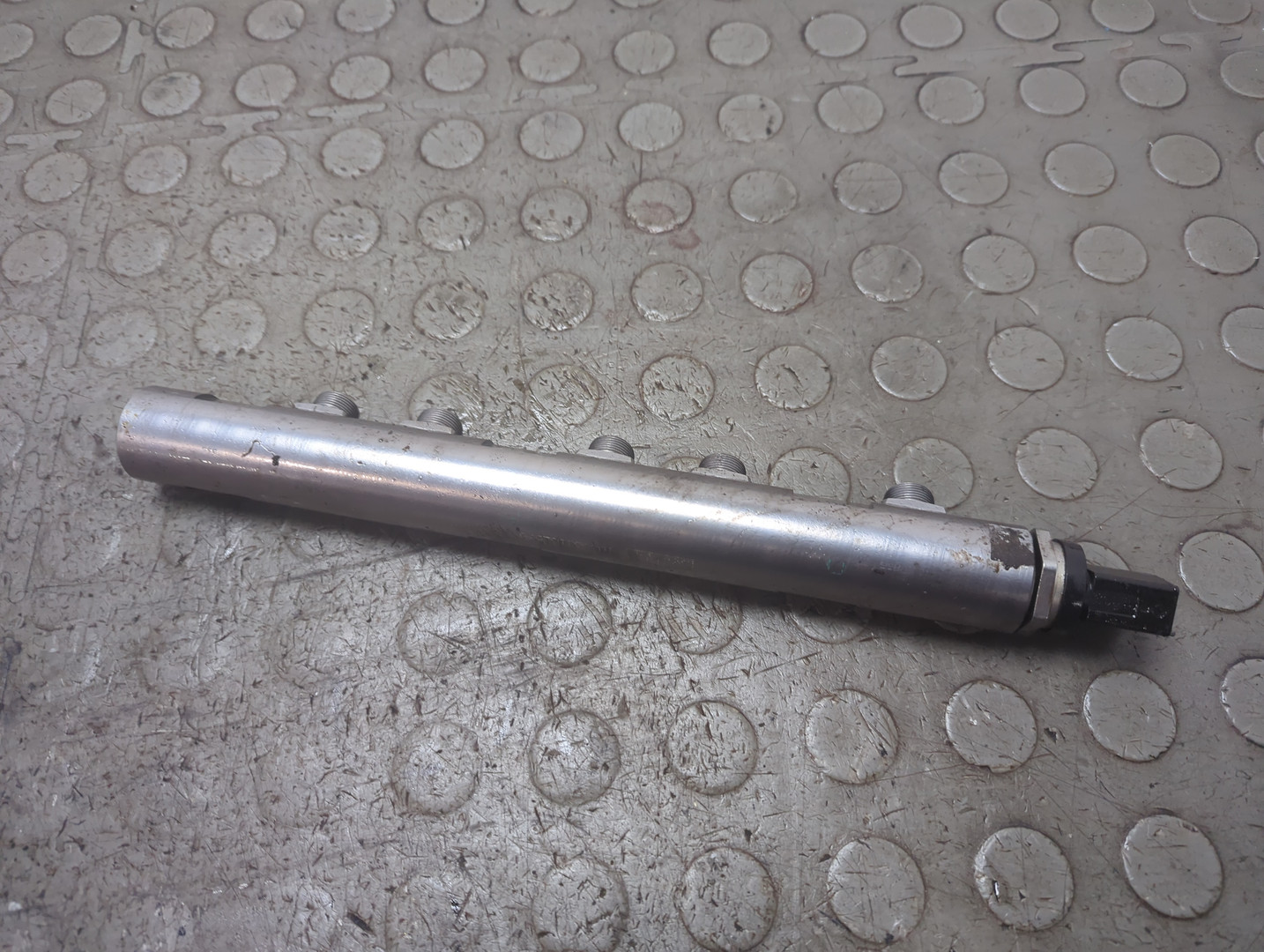 Рейка топливная (рампа)