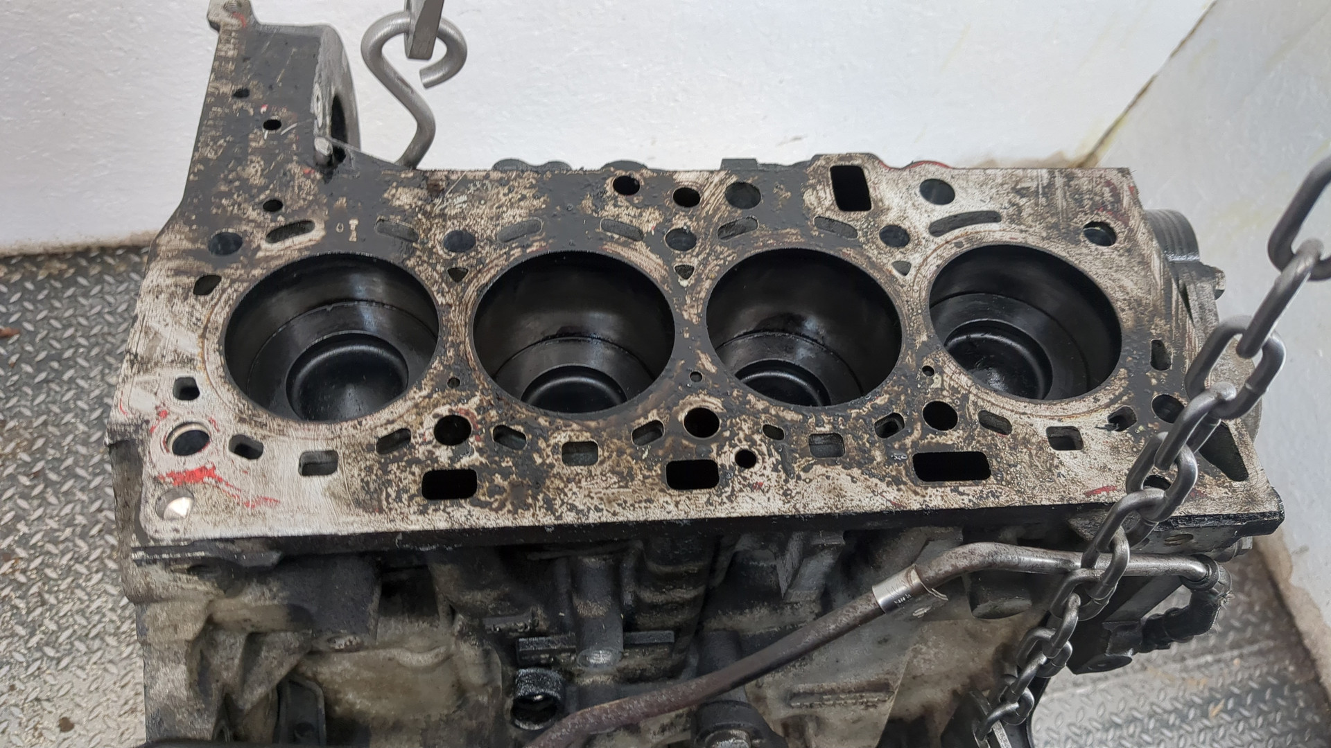 Блок двигателя