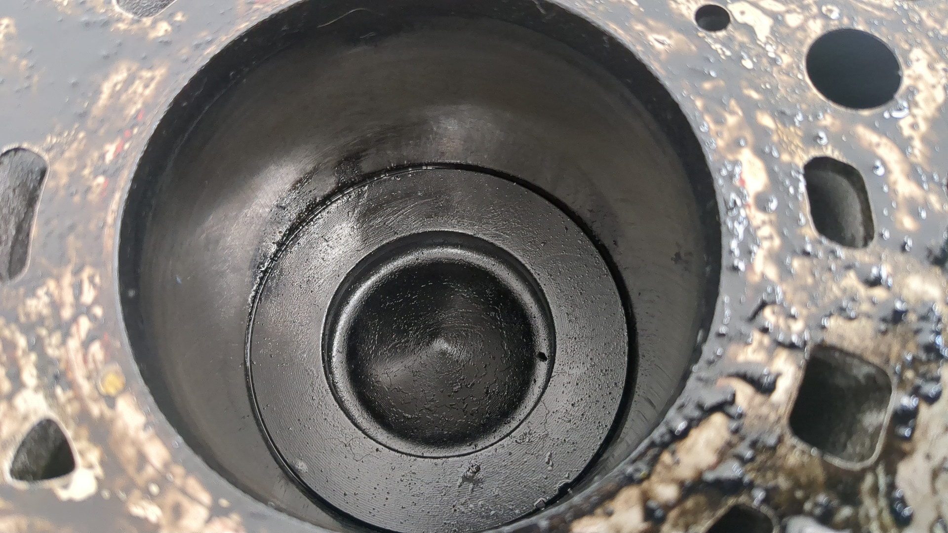 Блок двигателя