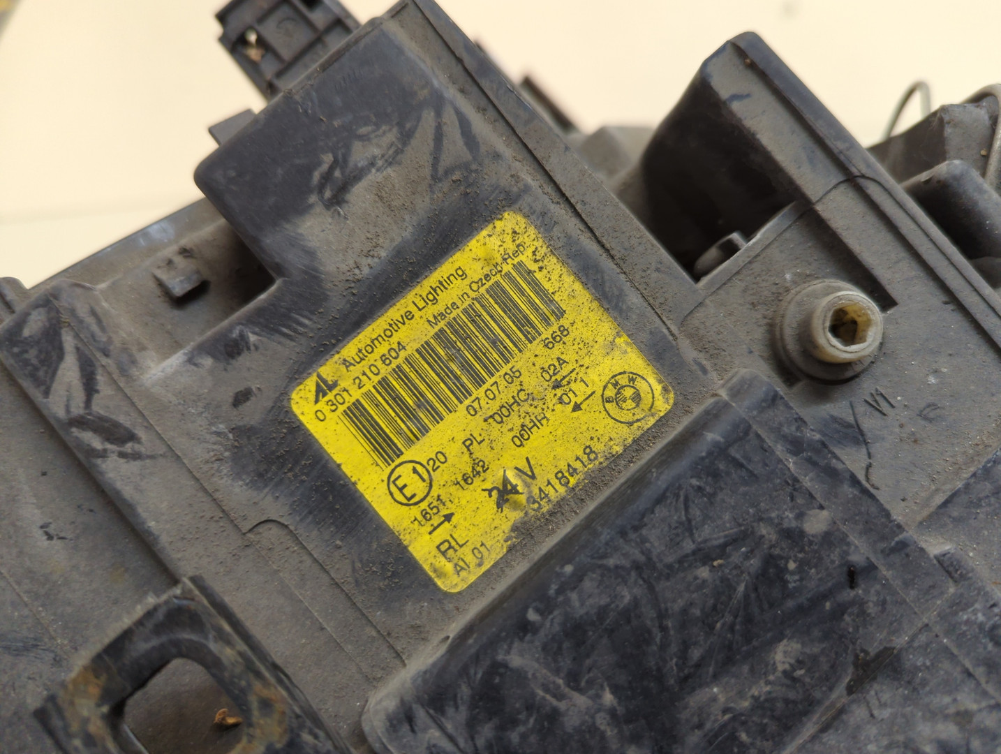 Фара правая