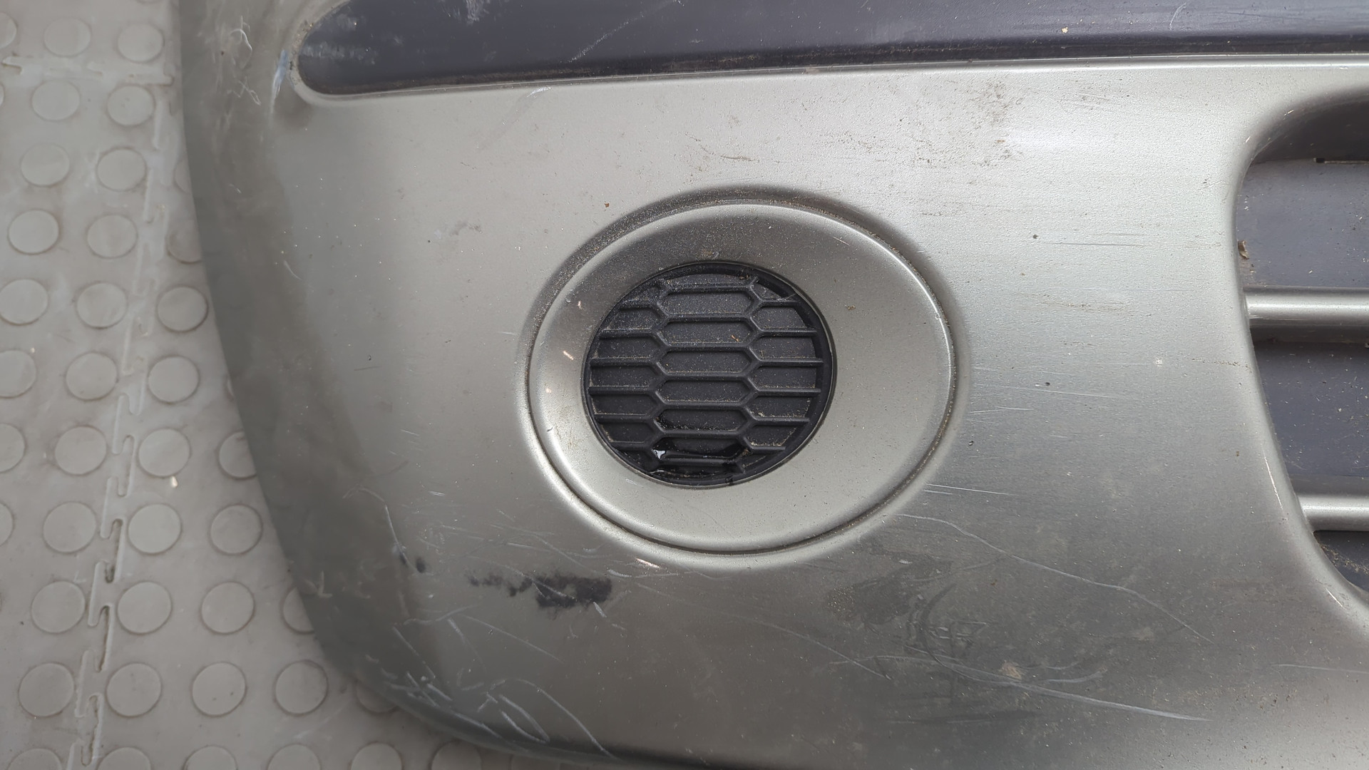 Бампер передний