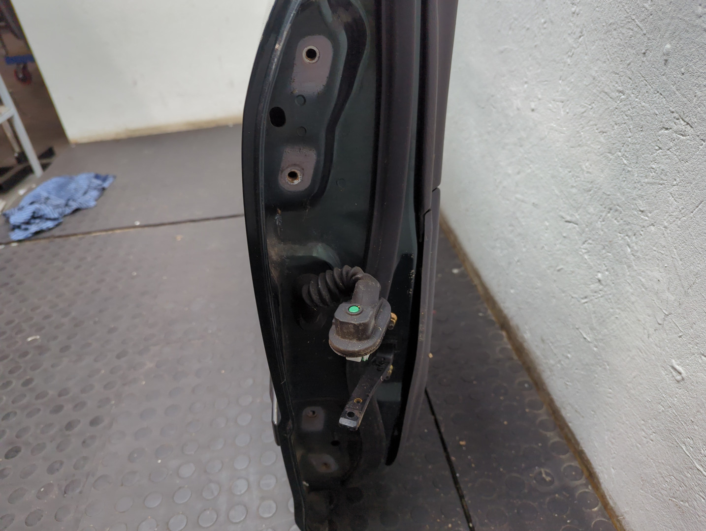 Дверь задняя правая