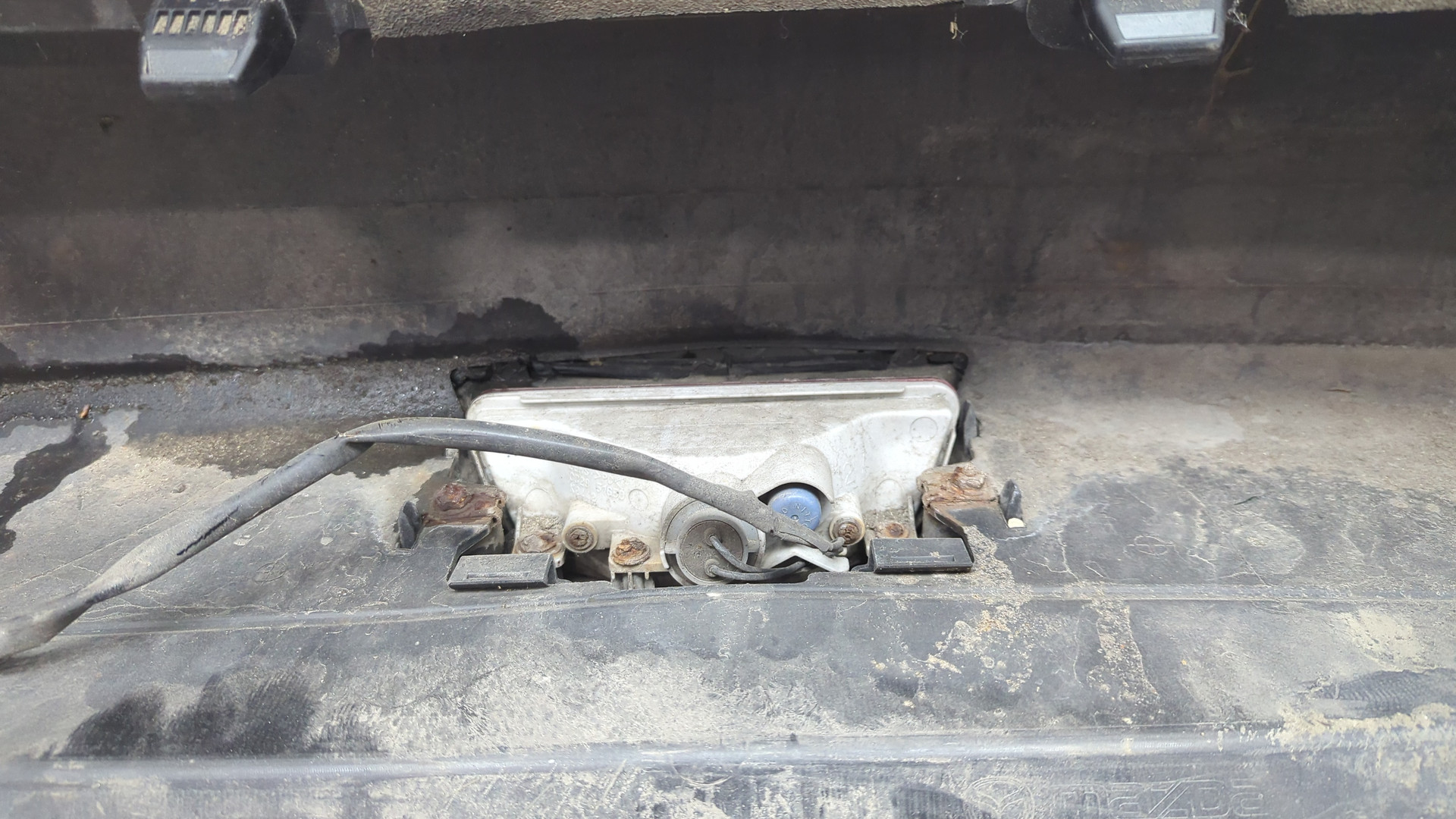 Бампер задний