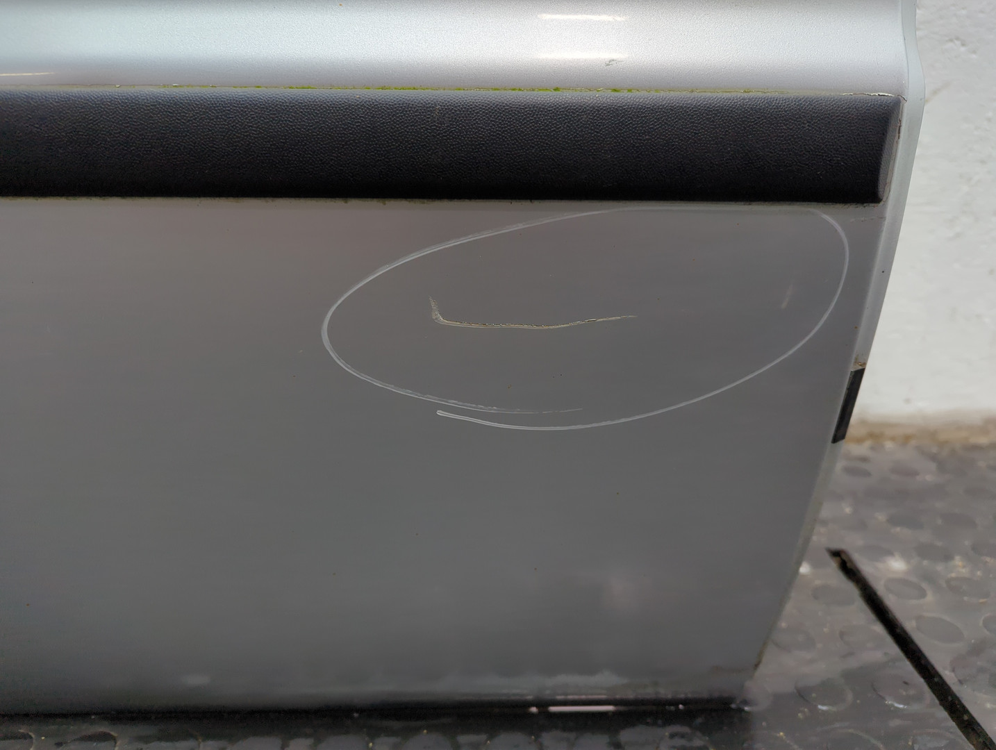 Дверь задняя правая