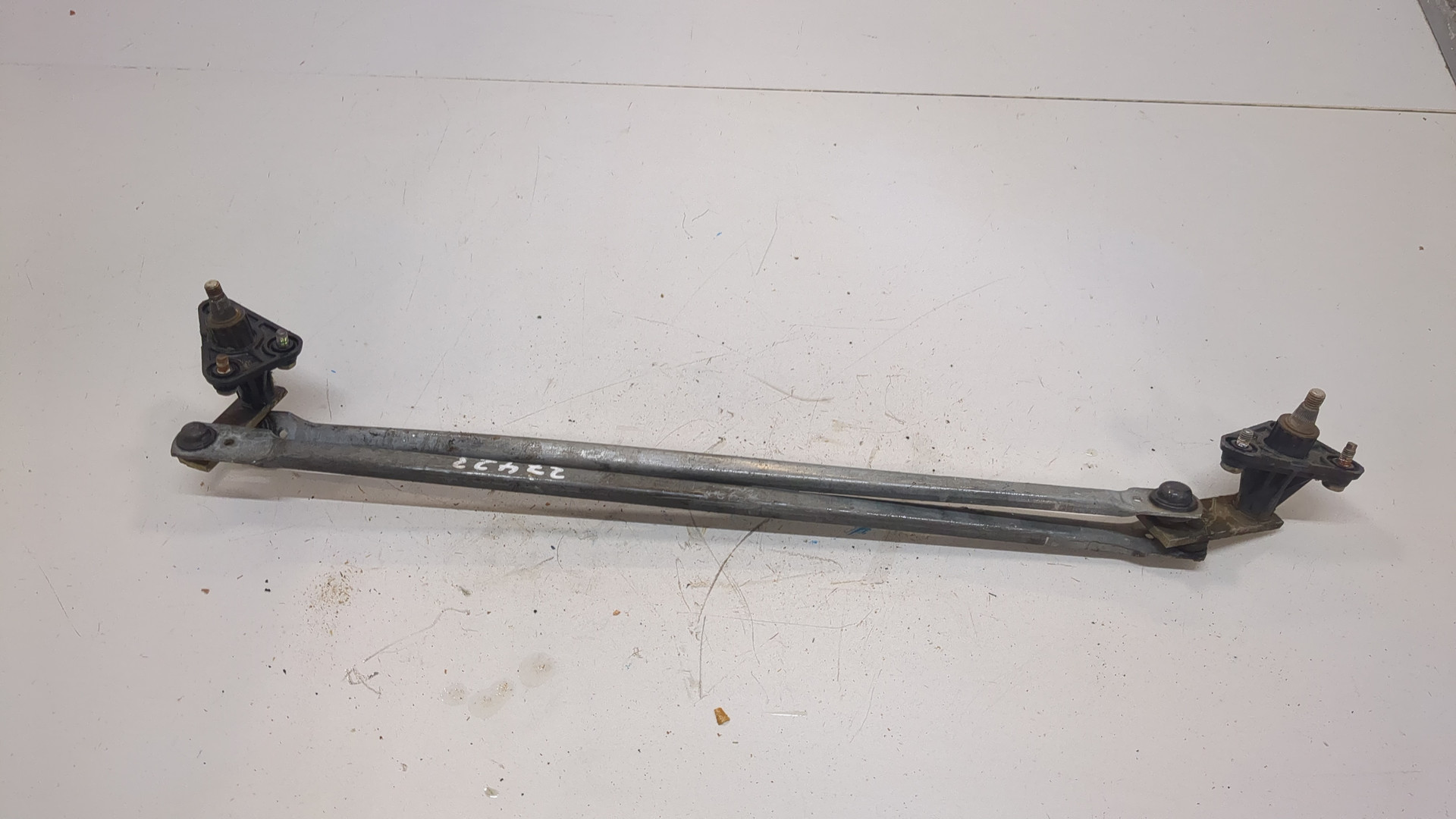 Трапеция стеклоочистителей