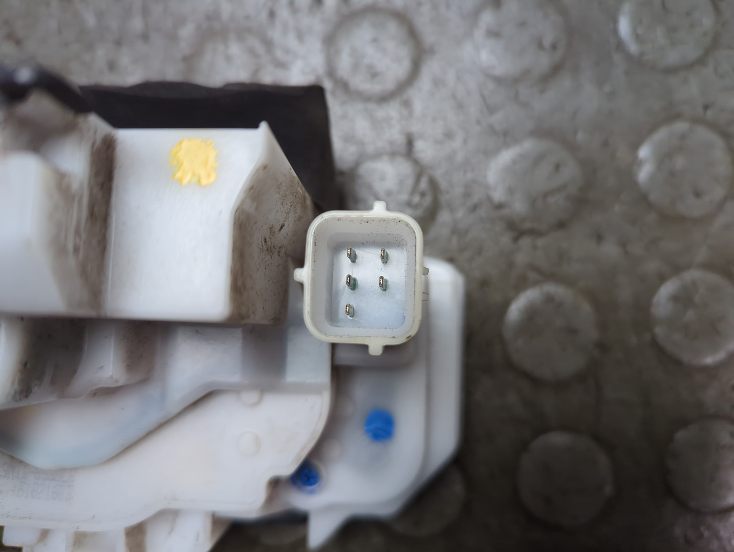 Замок двери сдвижной