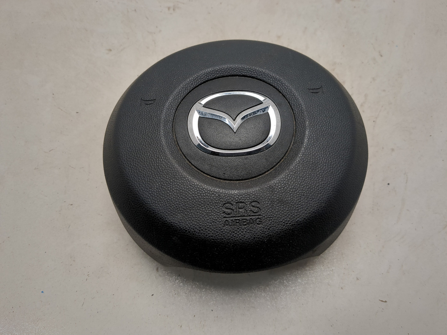 Подушка безопасности в рулевое колесо