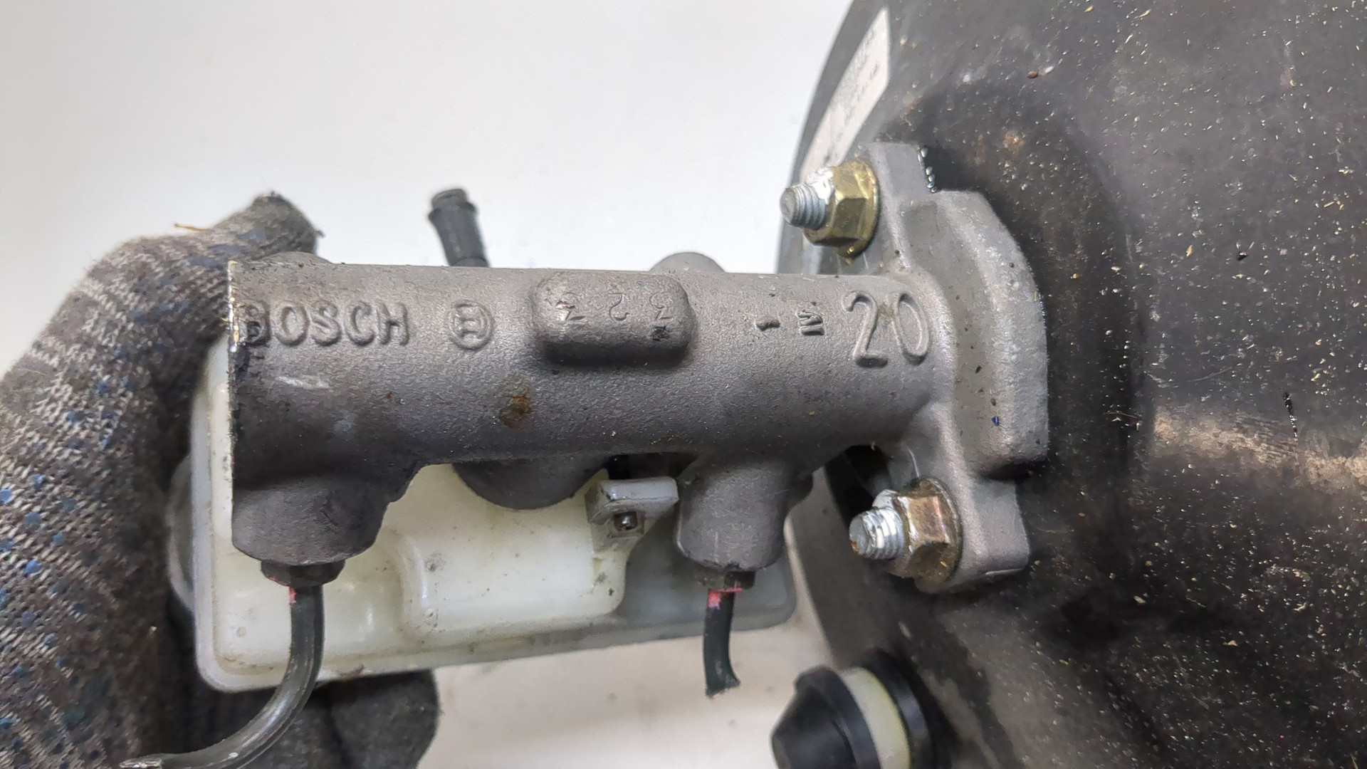 Цилиндр тормозной главный