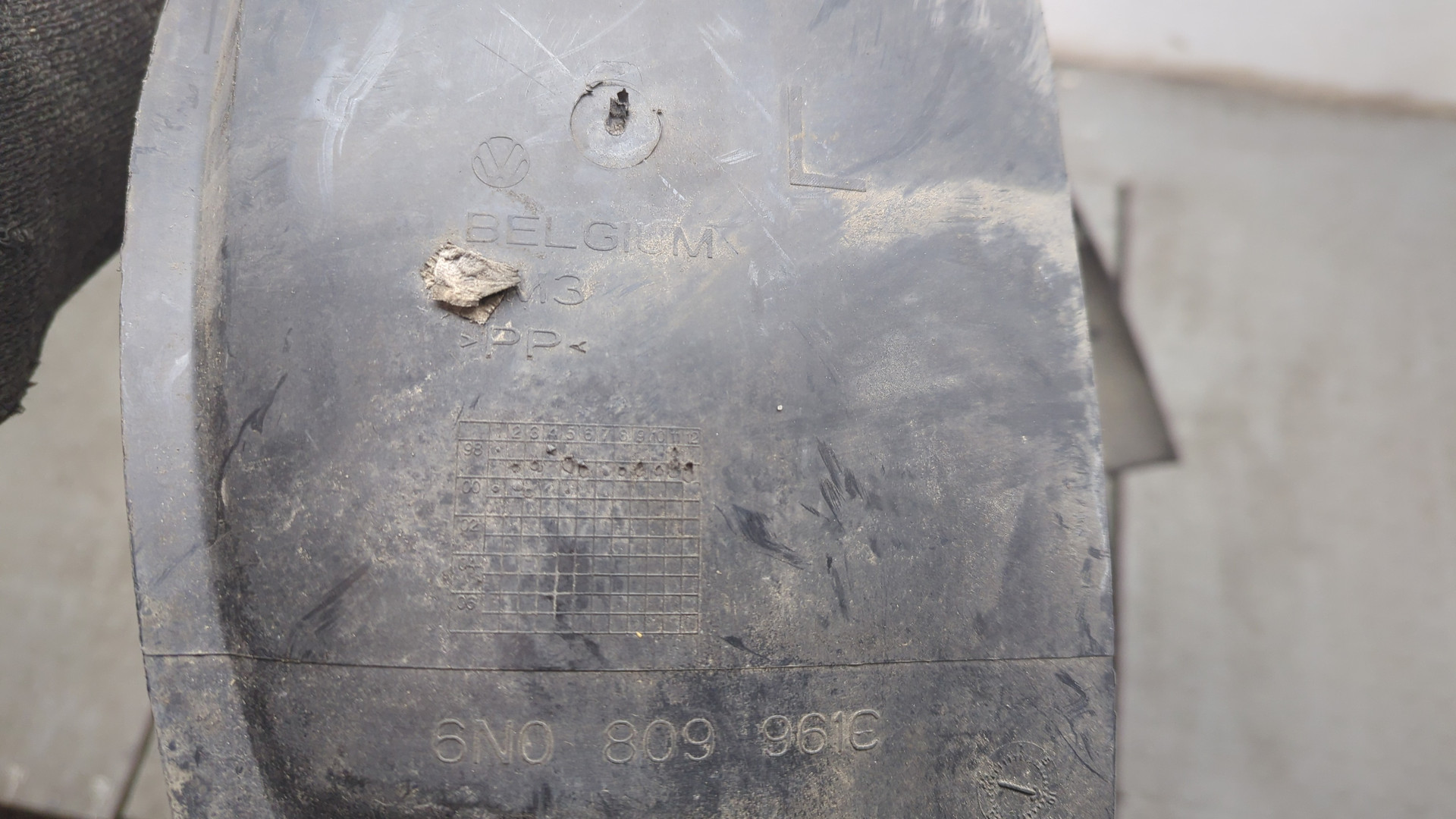 Локер передний левый