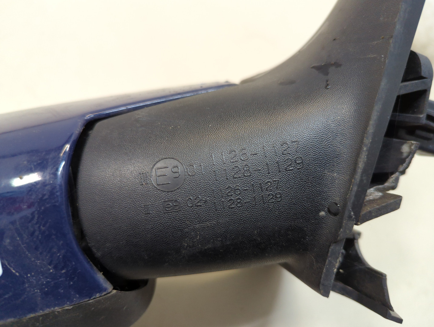 Зеркало правое электрическое