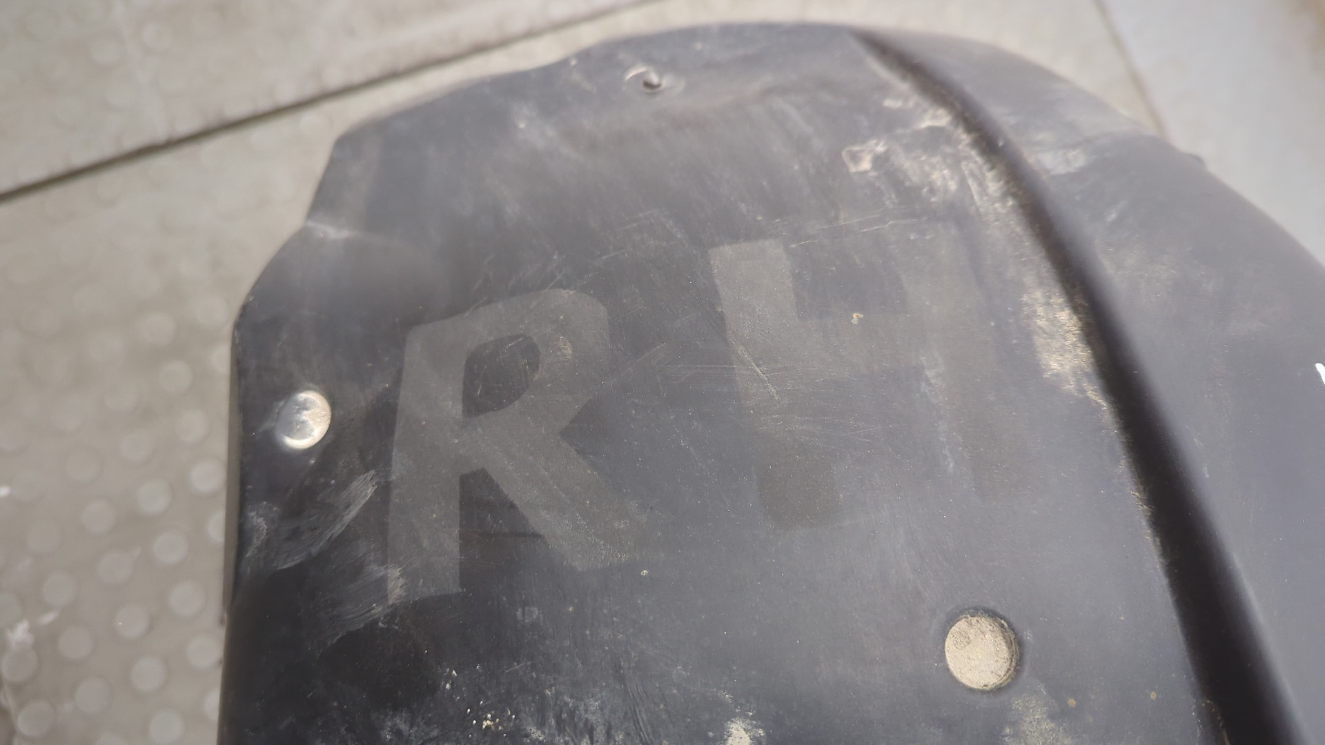 Локер передний правый