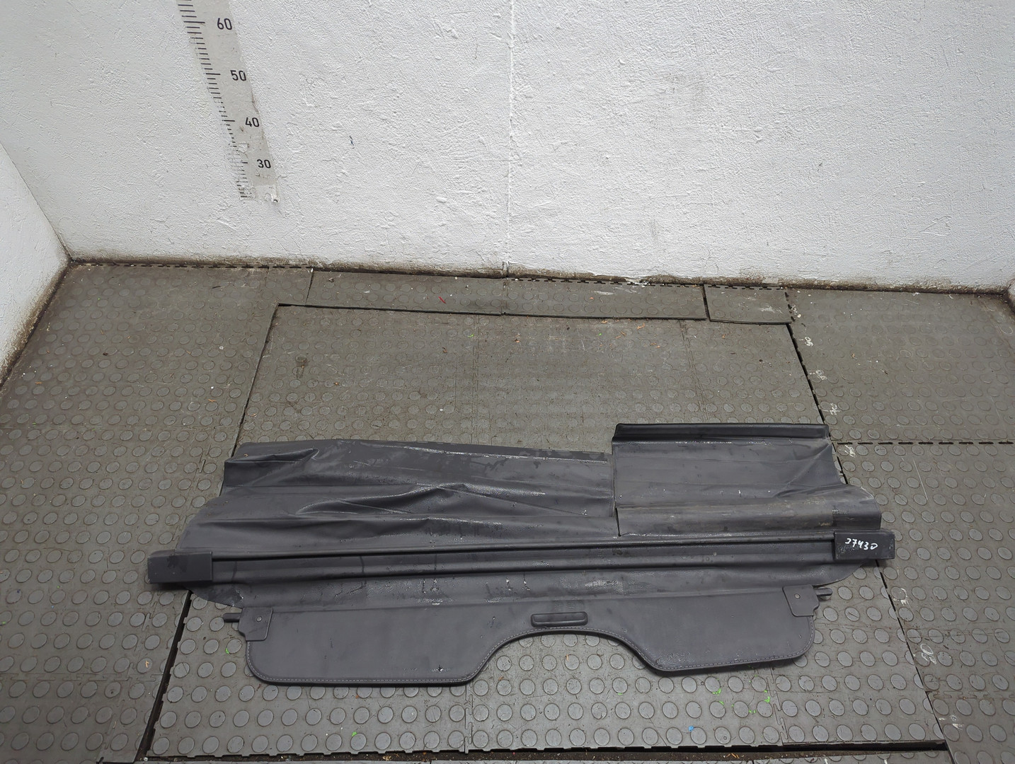 Шторка багажника