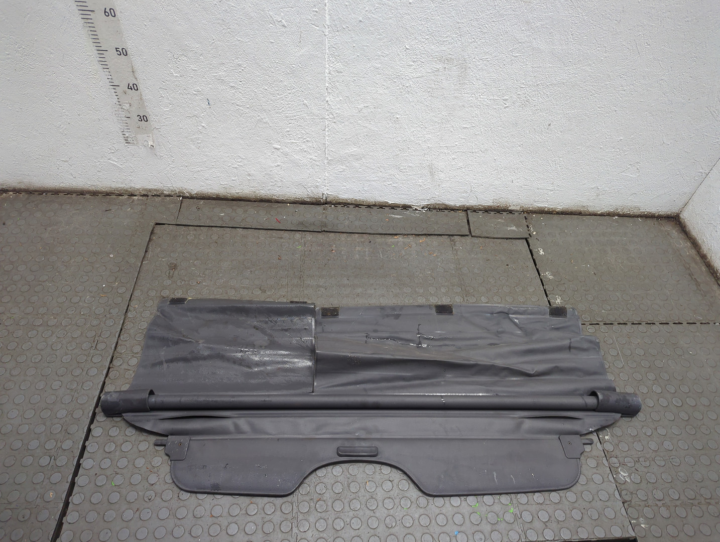 Шторка багажника