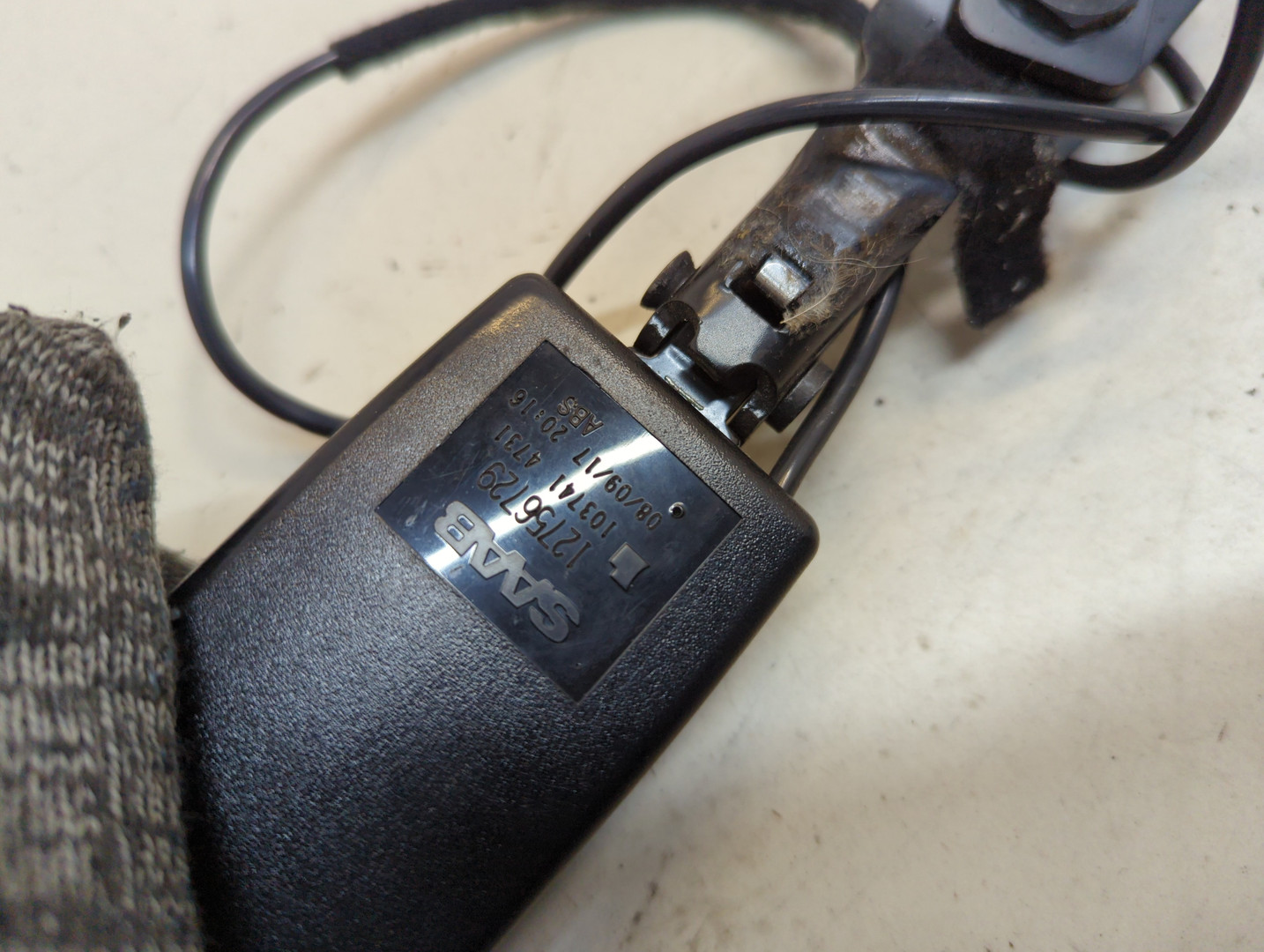 Ответная часть ремня безопасности