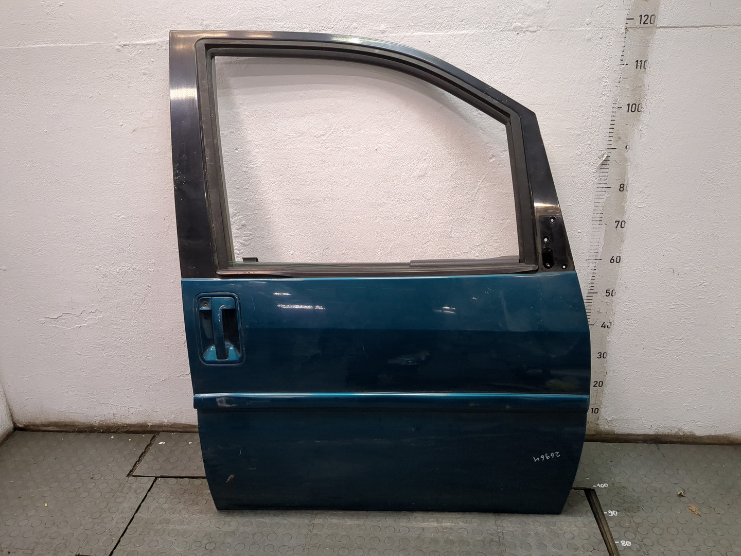 Дверь передняя правая