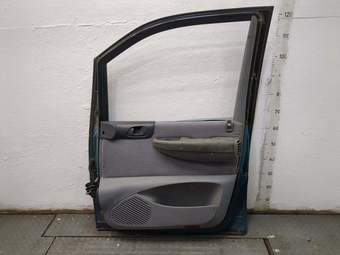 Дверь передняя правая