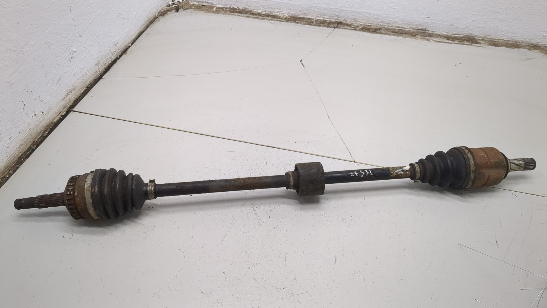 Полуось передняя правая