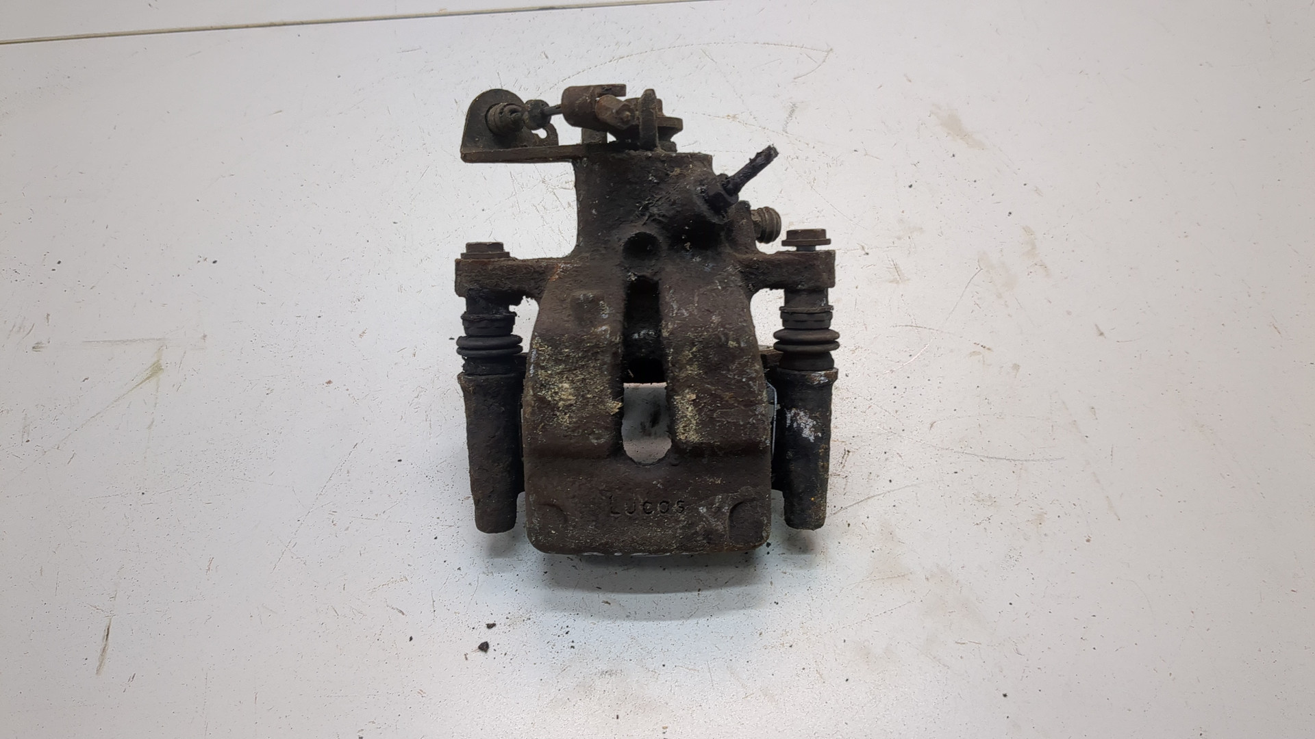 Суппорт задний правый