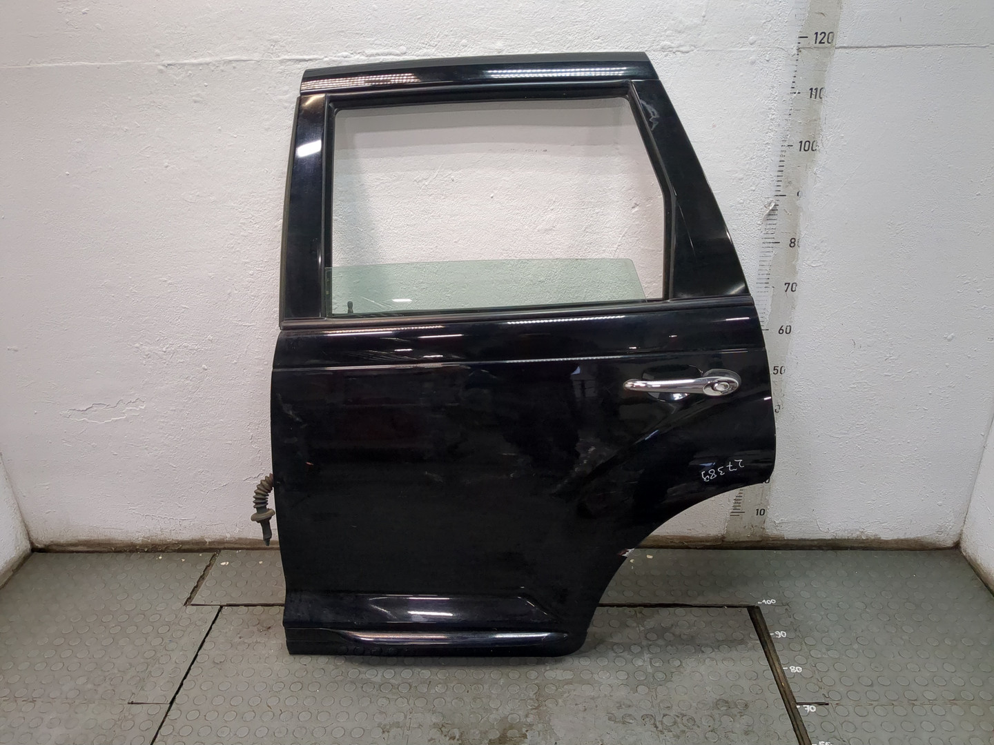 Дверь задняя левая