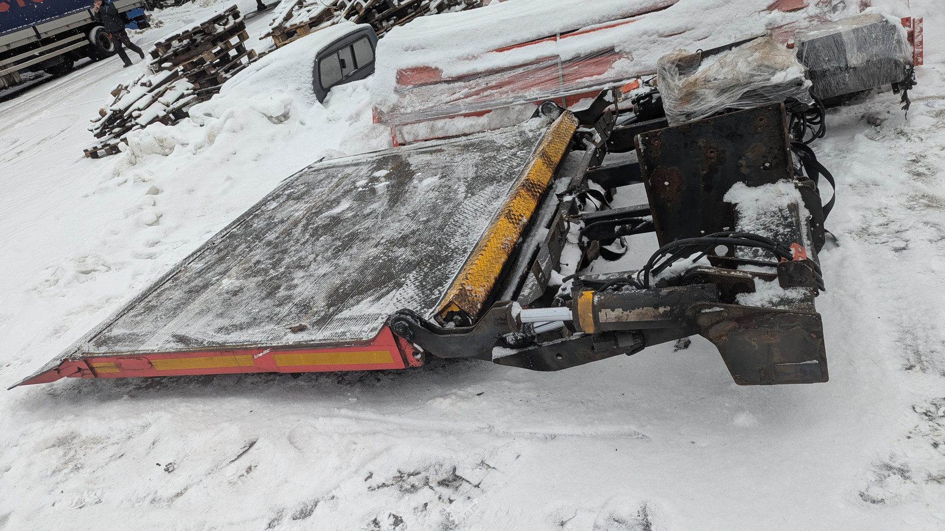 Панель заднего борта