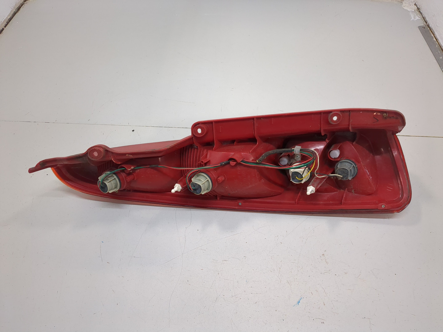 Фонарь задний правый