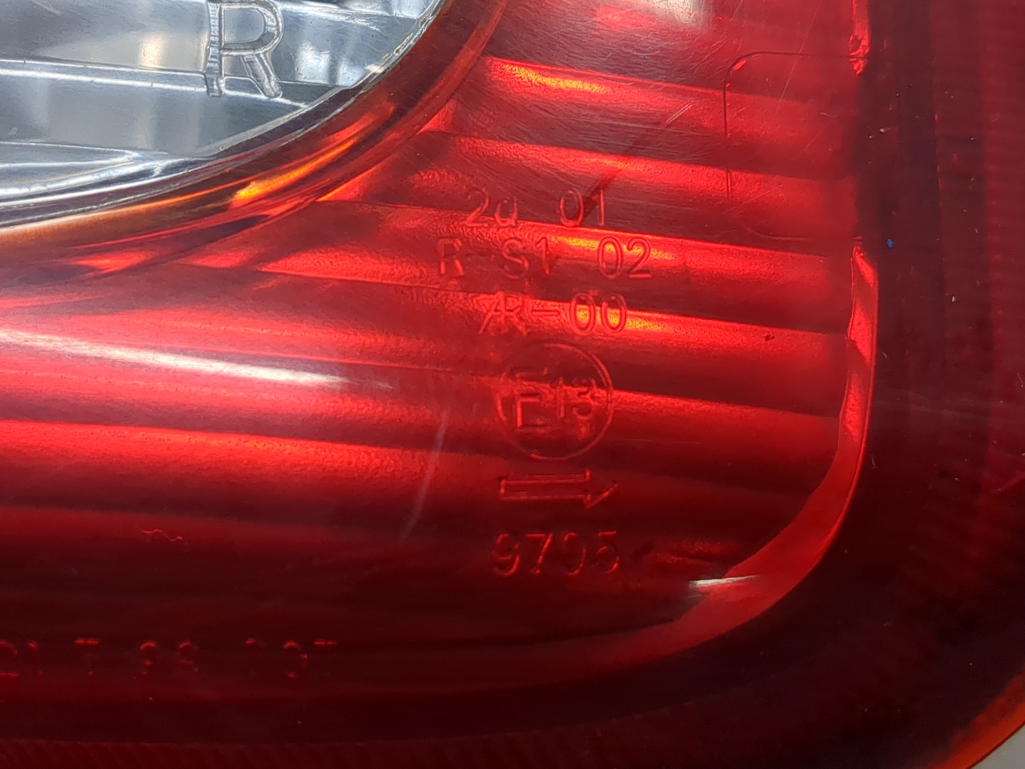 Фонарь задний правый