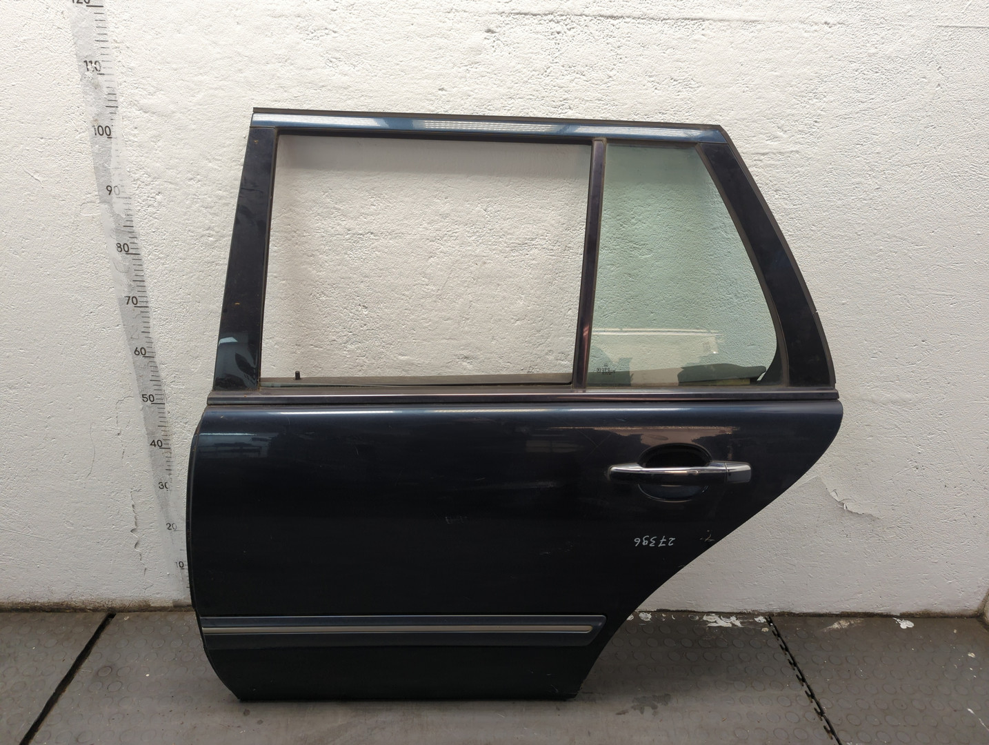 Дверь задняя левая