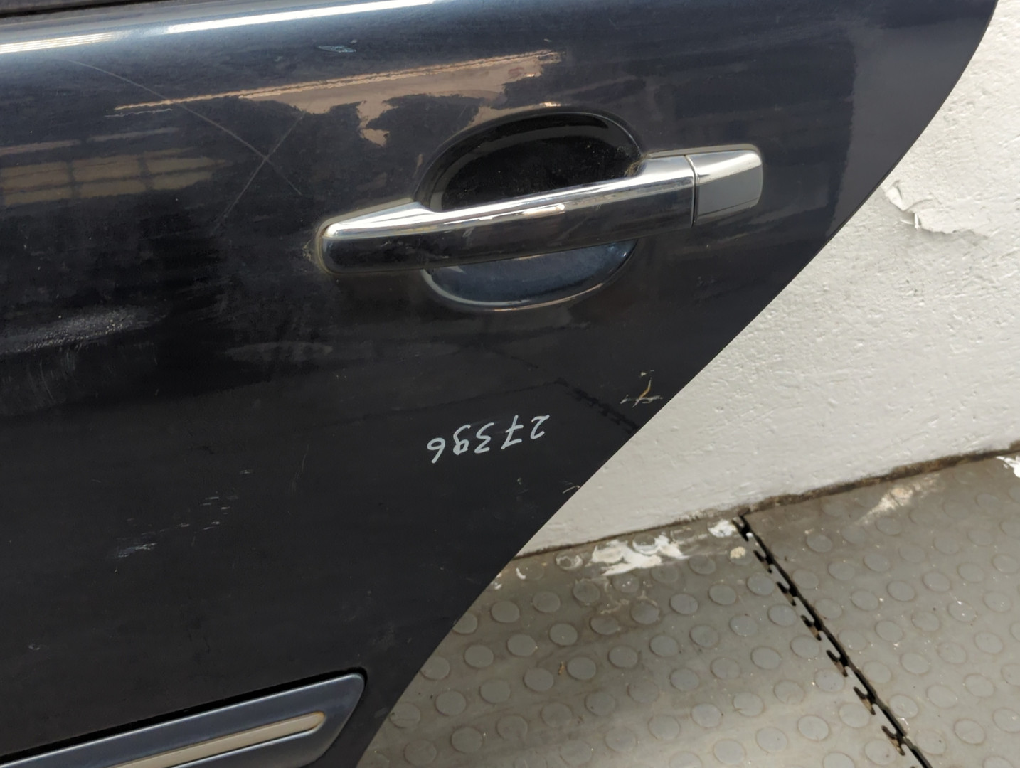 Дверь задняя левая