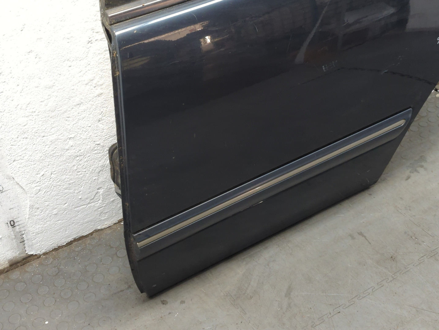 Дверь задняя левая