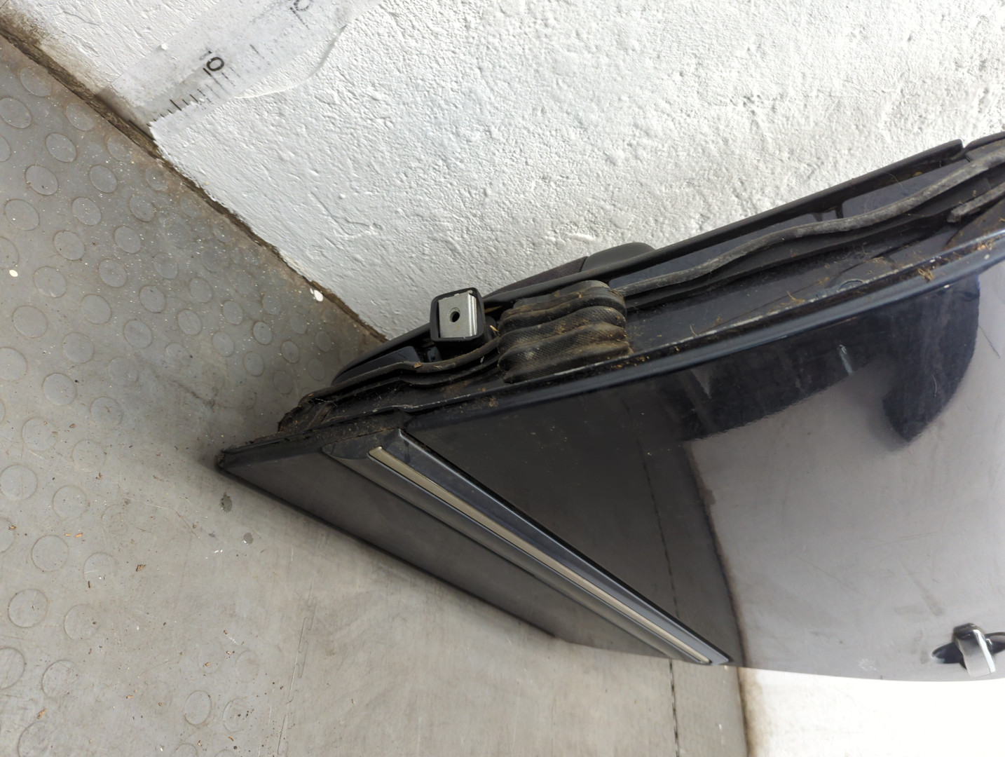 Дверь задняя левая