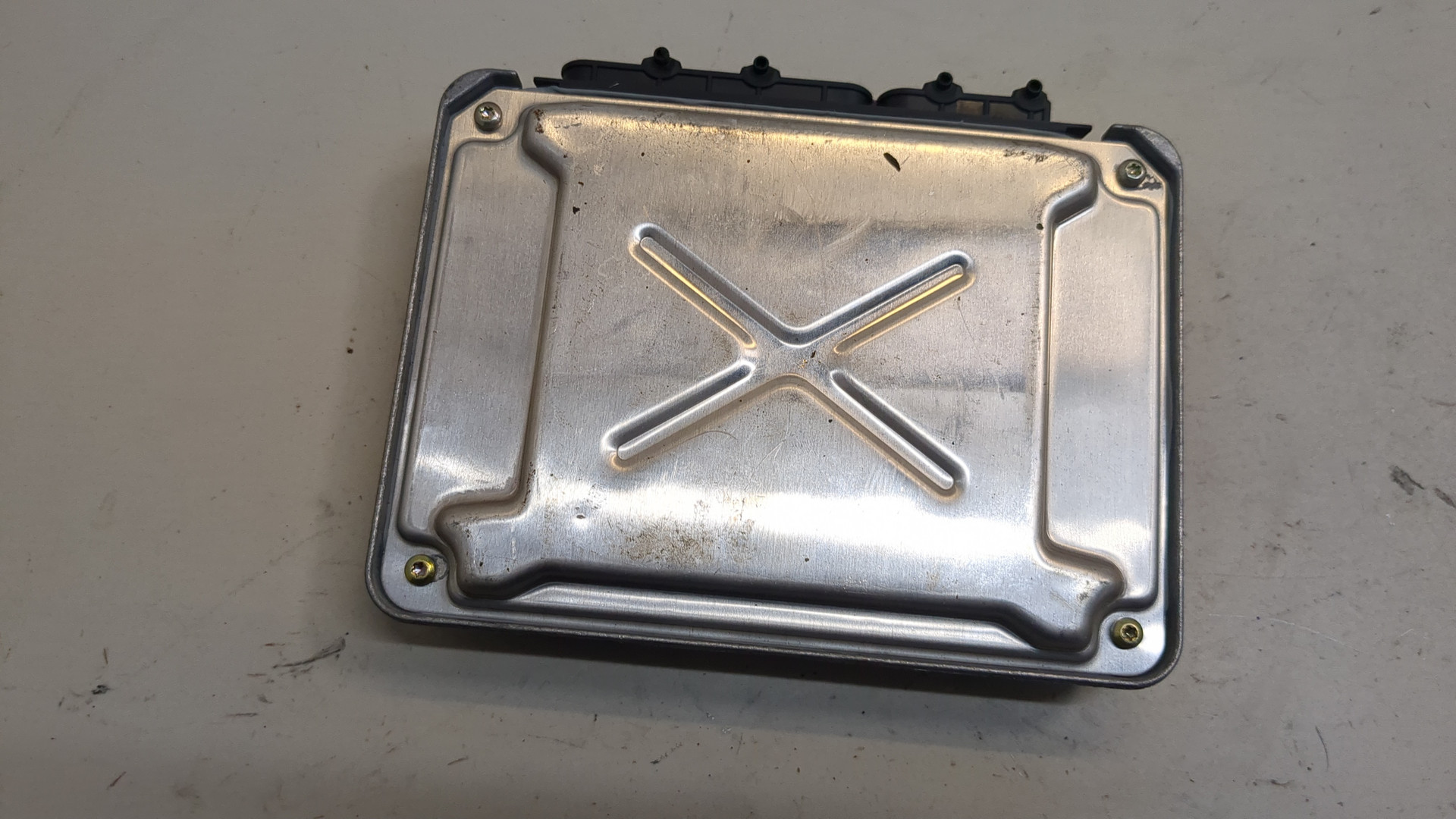 Блок управления двигателем