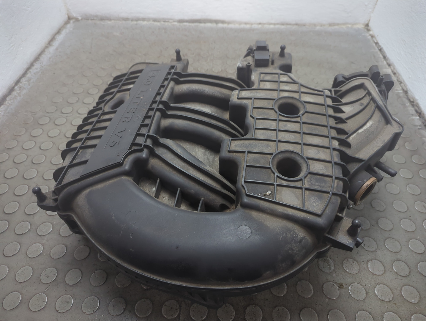 Коллектор впускной