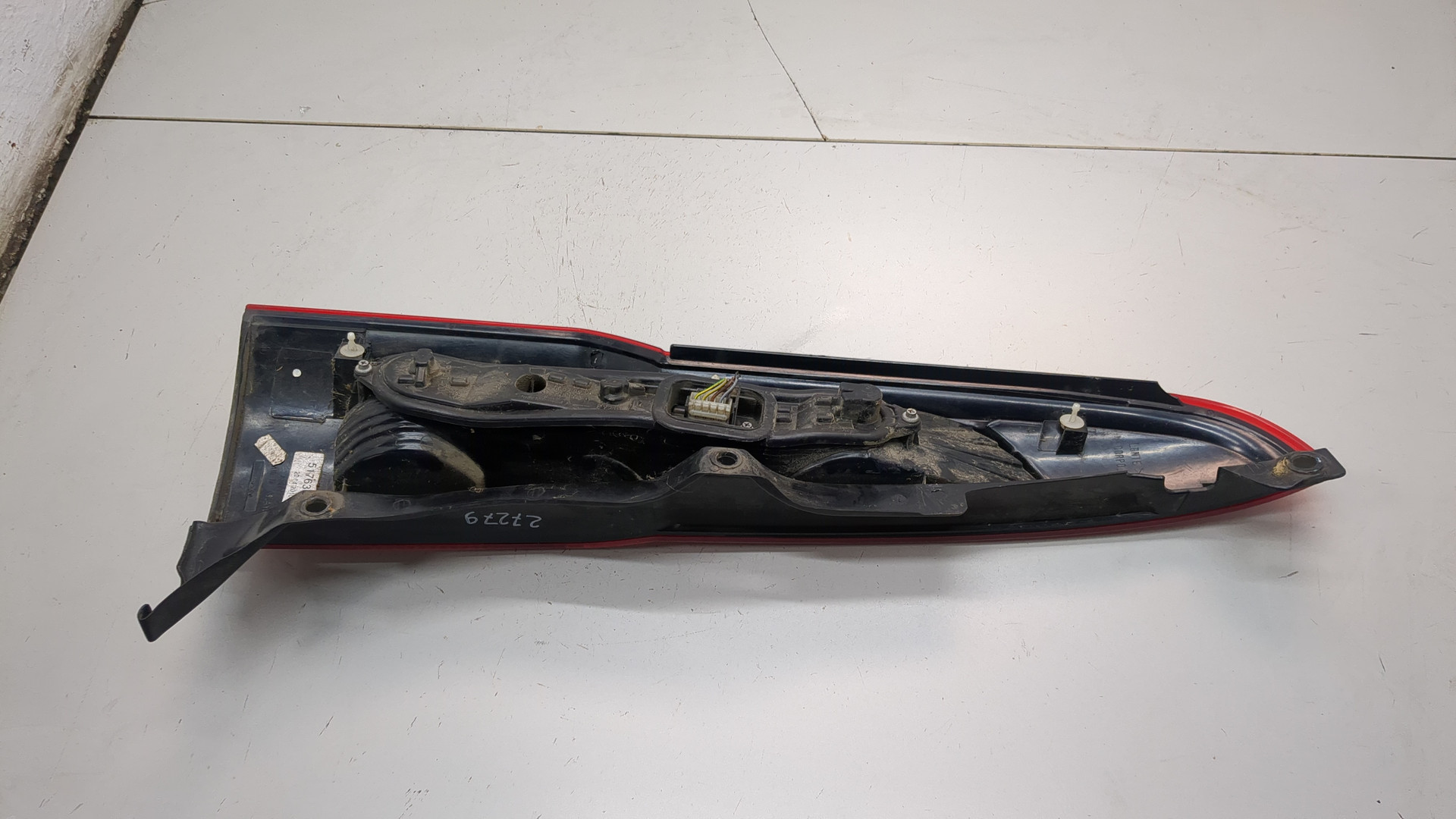 Фонарь задний правый