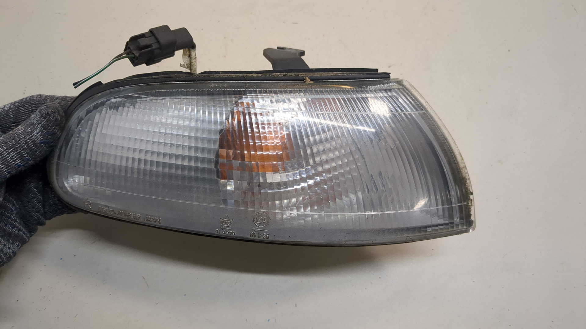 Повторитель на крыло правый