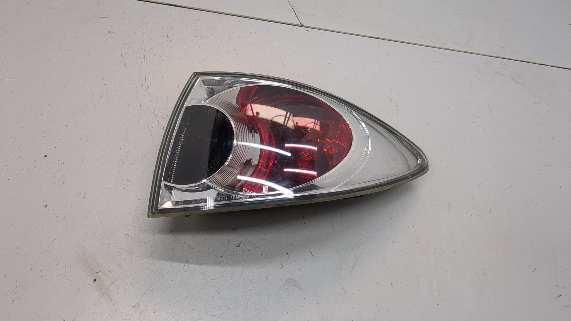 Фонарь задний правый