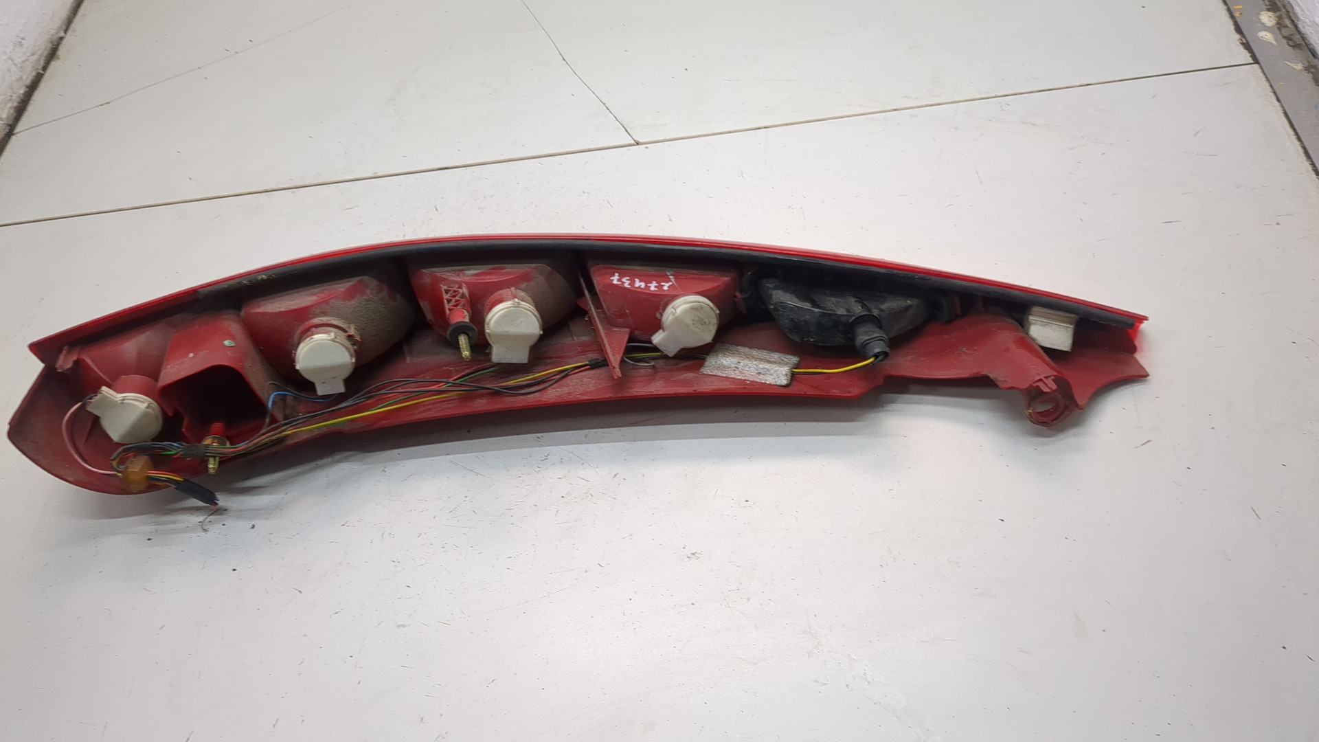 Фонарь задний правый