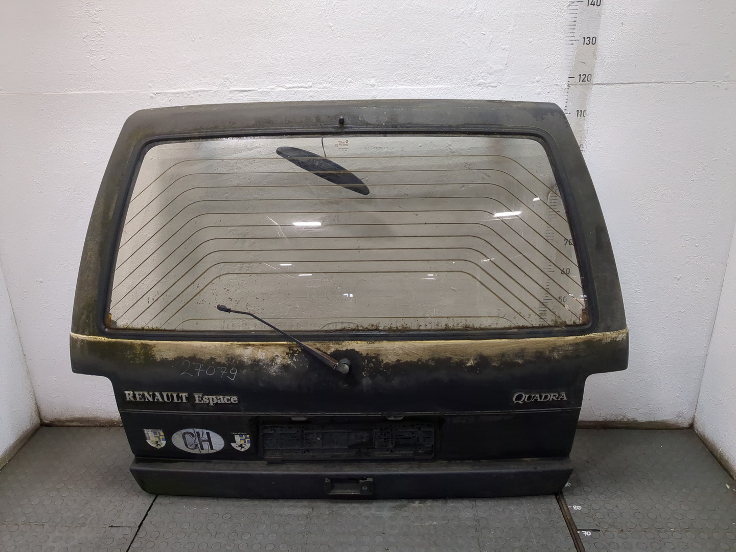 Дверь багажника