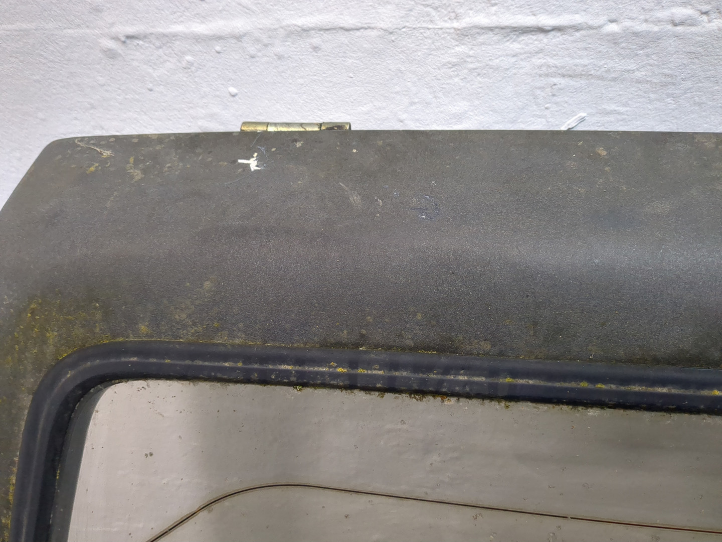 Дверь багажника