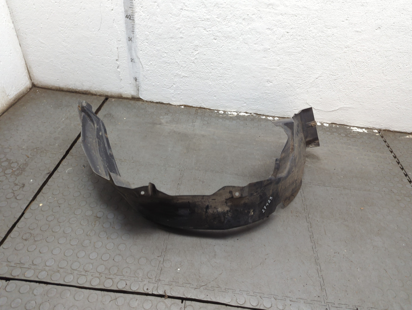 Локер передний правый