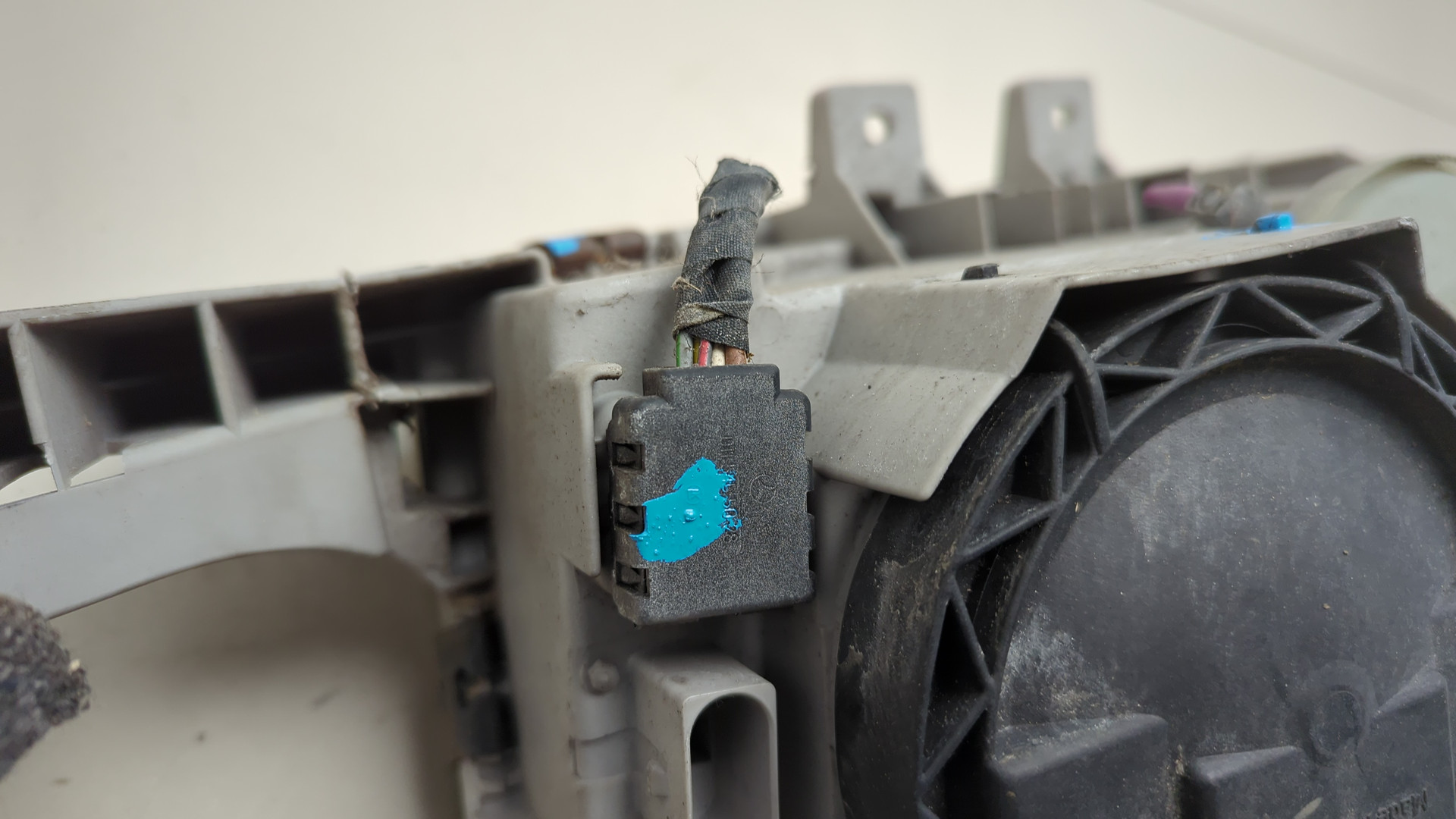 Фара правая