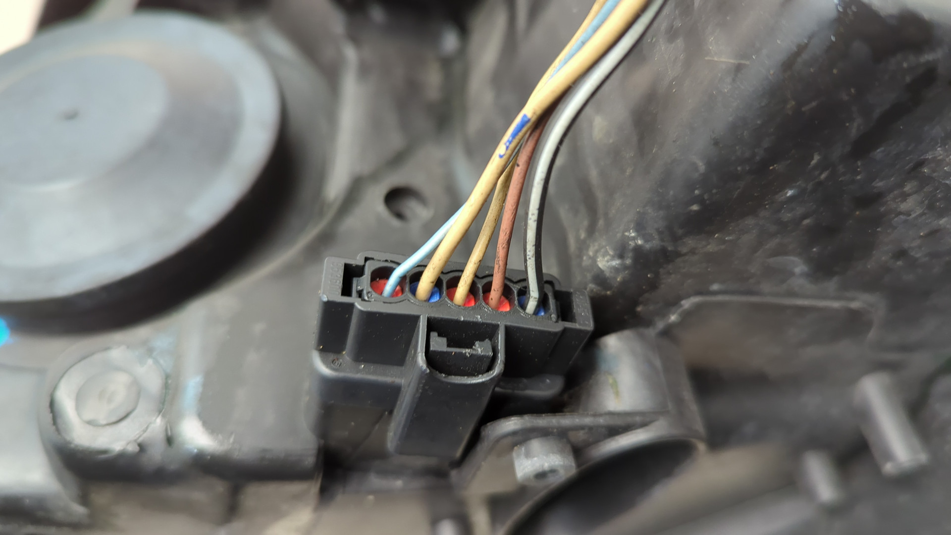 Фара правая