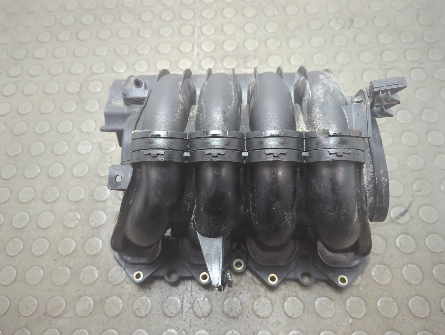 Коллектор впускной