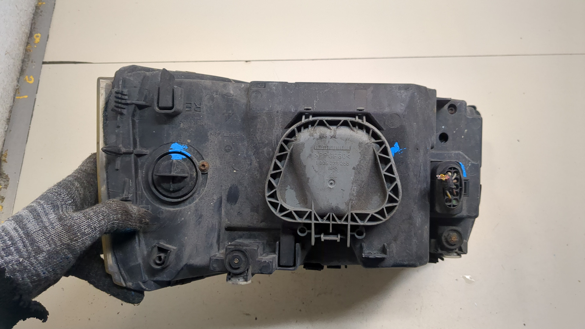 Фара правая